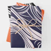 Feuille De Papier Cadeau conception Abstraite de tourbillons liquides bleus (En situation)