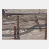 Feuille De Papier Cadeau Conception de métal en bois brun rustique (Devant 2)