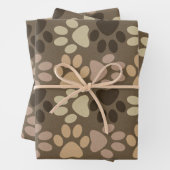 Feuille De Papier Cadeau Conception Empreinte de patte (En situation)