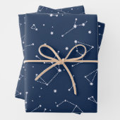 Feuille De Papier Cadeau Constellations (En situation)