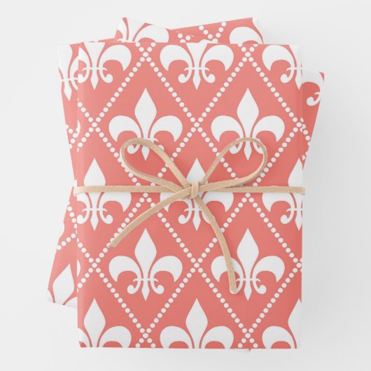 Feuille De Papier Cadeau Corail Fleur de Lis (En situation)
