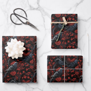 Feuille De Papier Cadeau Corbeaux noirs gothiques et roses rouges