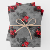 Feuille De Papier Cadeau Corset et Rose rouge (En situation)