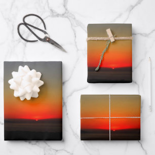 Feuille De Papier Cadeau Coucher de soleil dans l'eau