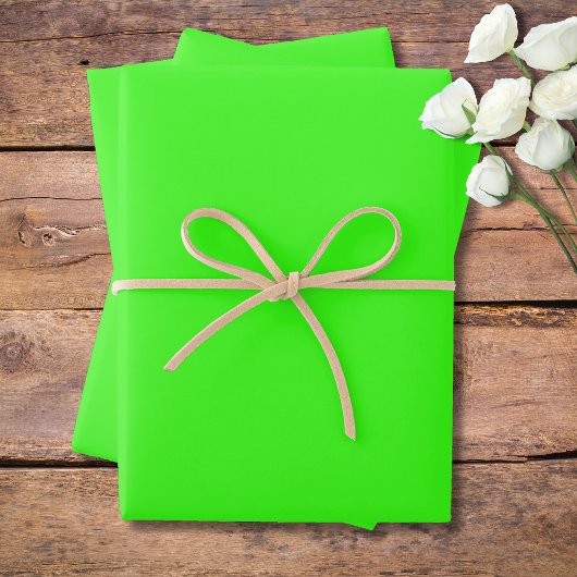 Feuille De Papier Cadeau Couleur solide verte néon | Classique | Élégant