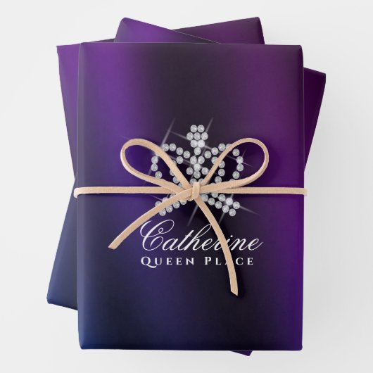 Feuille De Papier Cadeau Couronne brillante Bleu noir pourpre (En situation)