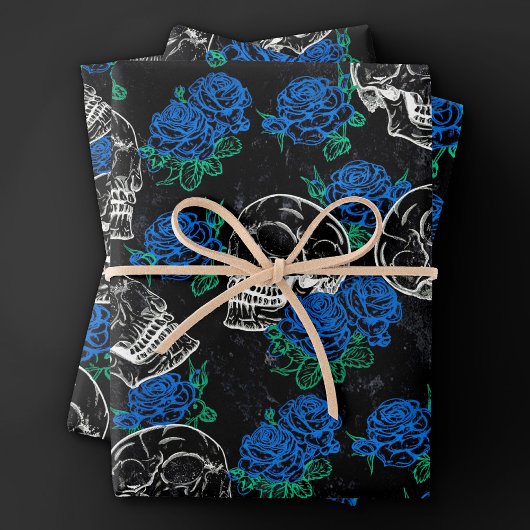 Feuille De Papier Cadeau Crânes et Roses bleus | Cool Funky Dark Grunge