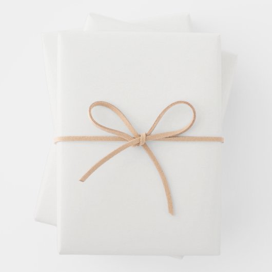Feuille De Papier Cadeau CUSTOM blanc classique (En situation)