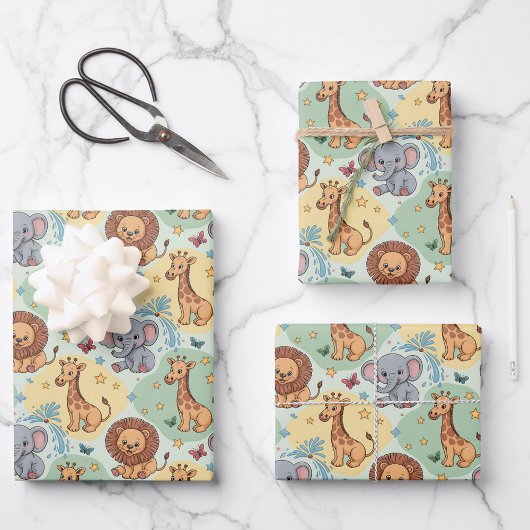 Feuille De Papier Cadeau Cute animal pattern featuring lions, giraffes
