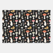 Feuille De Papier Cadeau Cute Motif de champignons en noir, violet et blanc (Devant)