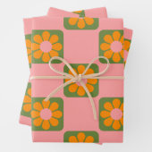 Feuille De Papier Cadeau Cute Retro Hippie Fleur Checkerboard Rose Vert (En situation)