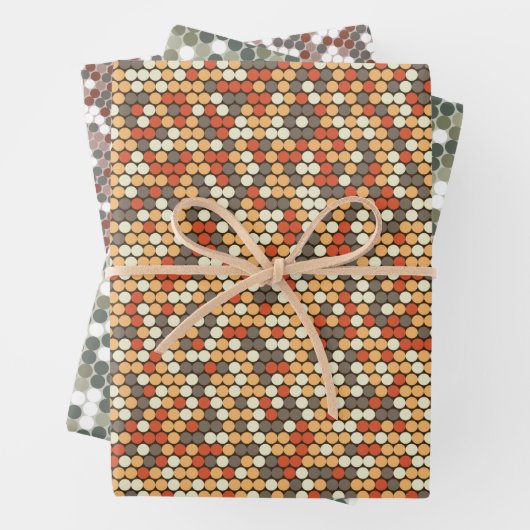 Feuille De Papier Cadeau Design Camouflage Abstrait avec points rétro (En situation)