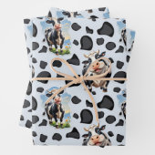 Feuille De Papier Cadeau Design Motif animal de vache (En situation)