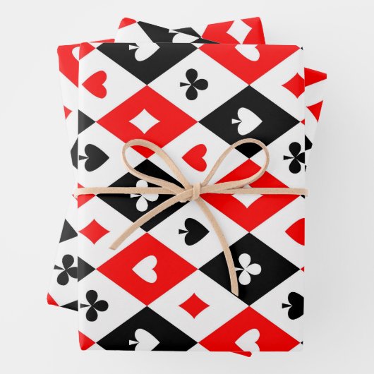 Feuille De Papier Cadeau Diamonds Coeurs Pique Clubs Jouer Cartes Motif (En situation)
