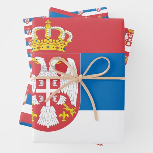 Feuille De Papier Cadeau Drapeau serbe (En situation)