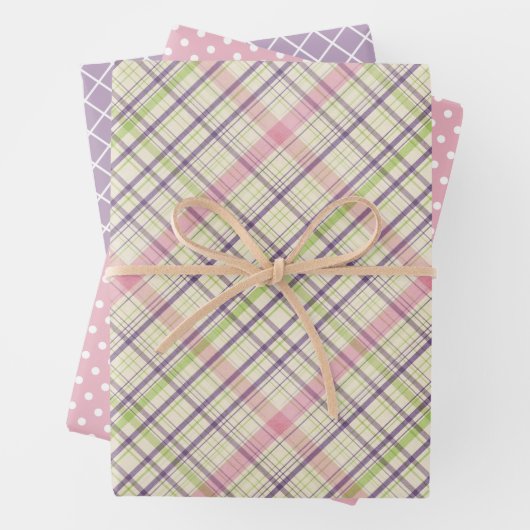 Feuille De Papier Cadeau Élégant couleur clair rétro Tartan Plaid Motif (En situation)