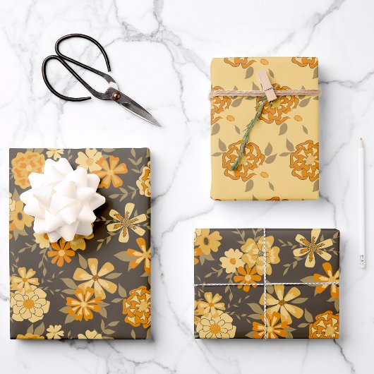 Feuille De Papier Cadeau Elégant Jaune Orange Fleurs Sur Brown