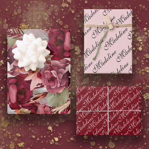 Feuille De Papier Cadeau Élégant motif floral bordeaux rose en écriture nom