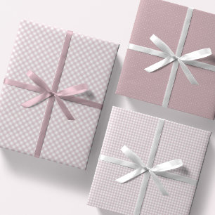 Feuille De Papier Cadeau En vichy rose mignon et points simple bébé classiq