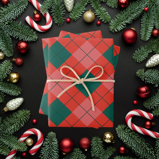 Feuille De Papier Cadeau Festif rouge et vert plaid