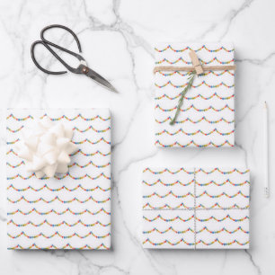Feuille De Papier Cadeau Fête de Noël avec Rainbow Pom Poms