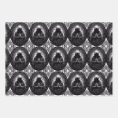 Feuille De Papier Cadeau Figure à capuchon en noir et blanc (Devant 3)