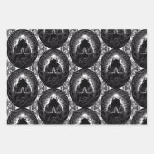 Feuille De Papier Cadeau Figure à capuchon en noir et blanc (Devant 2)