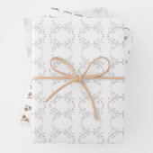 Feuille De Papier Cadeau Fleur sauvage dorée classique (En situation)