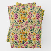 Feuille De Papier Cadeau Fleur sauvage rose (En situation)