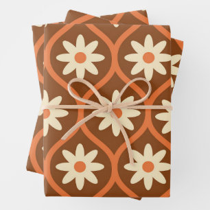 Feuille De Papier Cadeau Fleurs blanches rétro sur ogee vintage marron