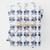 Feuille De Papier Cadeau Fleurs bleues (En situation)