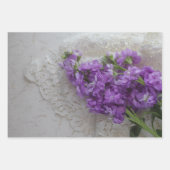 Feuille De Papier Cadeau Fleurs dans les tons lavande (Devant 3)