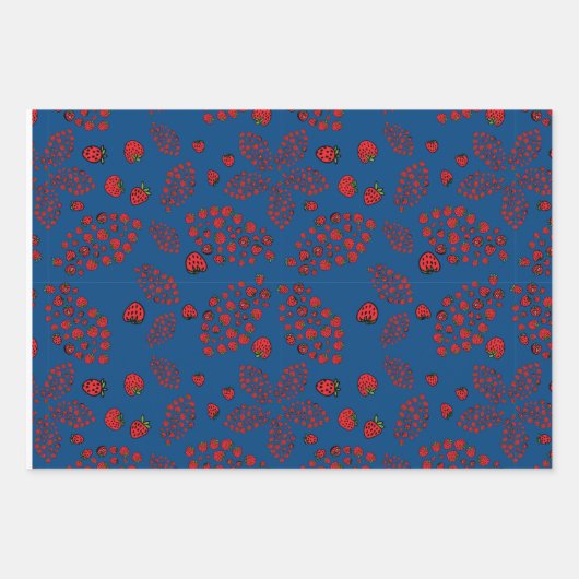 Feuille De Papier Cadeau fleurs de fraise sur bleu (Devant)