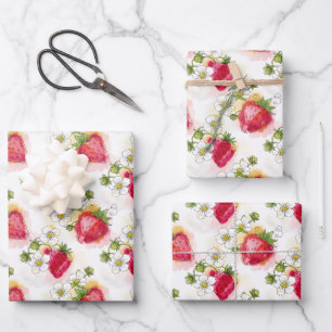 Feuille De Papier Cadeau Fleurs de fraisier et baies de style encre alcooli