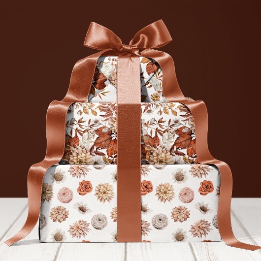Feuille De Papier Cadeau Fleurs de terre cuite rustiques et composition flo