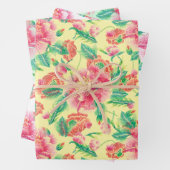 Feuille De Papier Cadeau Fleurs rose Fille Lumineuse Moderne Motif (En situation)