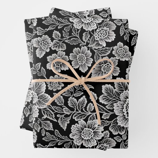 Feuille De Papier Cadeau Flores de dentelle blanche sur noir (En situation)