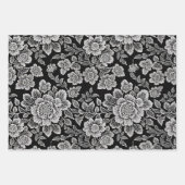 Feuille De Papier Cadeau Flores de dentelle blanche sur noir (Devant)
