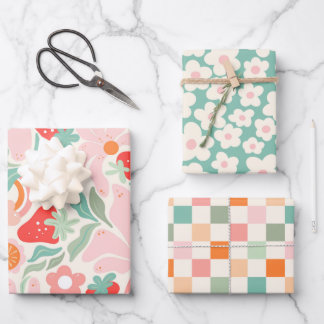 Feuille De Papier Cadeau Fraise rétro