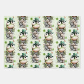 Feuille De Papier Cadeau Frog with Green Hat and Shamrock Cute Pattern (Devant)