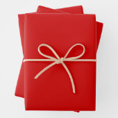 Feuille De Papier Cadeau Fun Festive Modern Chic Solid Red (En situation)