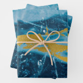 Feuille De Papier Cadeau Géode Agate Gemstone Blue et Gold (En situation)