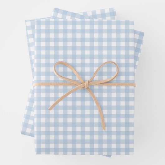 Feuille De Papier Cadeau Gingham Bleu et Blanc (En situation)