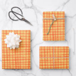 Feuille De Papier Cadeau Gingham Dessiné à la Main Moderne Mignon Rouge Jau<br><div class="desc">Emballage cadeau personnalisé parfait pour une fête amusante ! Art fait main pour vous ! Parfait pour les fêtes de Noël, un brunch ou pique-nique ensoleillé, une douche de mariée sur le thème, une soirée d'enterrement de vie de jeune fille, Pâques, une fête de fiançailles, les vacances ou un anniversaire....</div>
