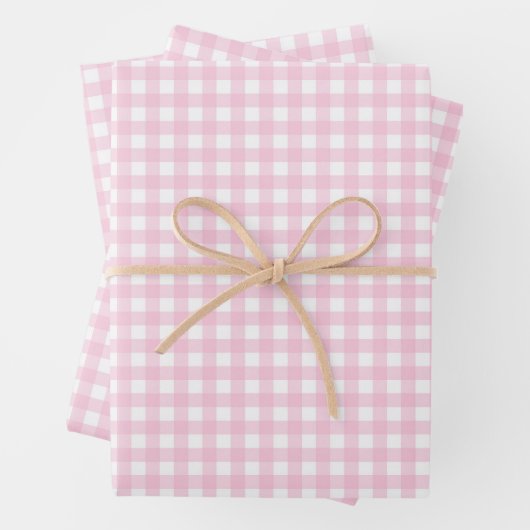 Feuille De Papier Cadeau Gingham rose et blanc (En situation)