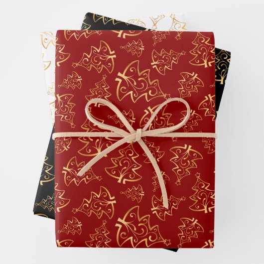 Feuille De Papier Cadeau Gold Christmas Trees on Red, Black, White (En situation)