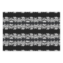 Gothique : rose, dentelle et crâne