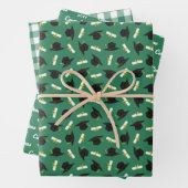 Feuille De Papier Cadeau Green Caps Diplomas Mixed Graduation Patterns (En situation)