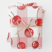 Feuille De Papier Cadeau Hand-Painted Red Cherries Seamless Pattern (En situation)