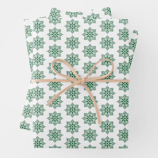 Feuille De Papier Cadeau Holiday Snowflake Plaid Pattern Green (En situation)